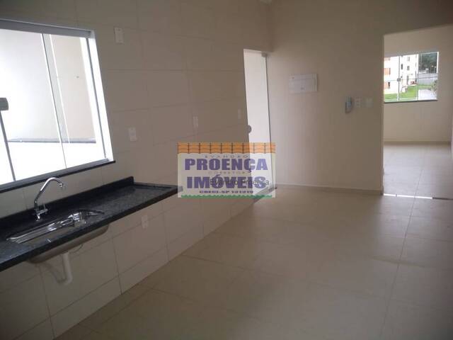 #146 - Apartamento para Venda em Guaratinguetá - SP