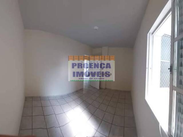 #217 - Apartamento para Venda em Guaratinguetá - SP