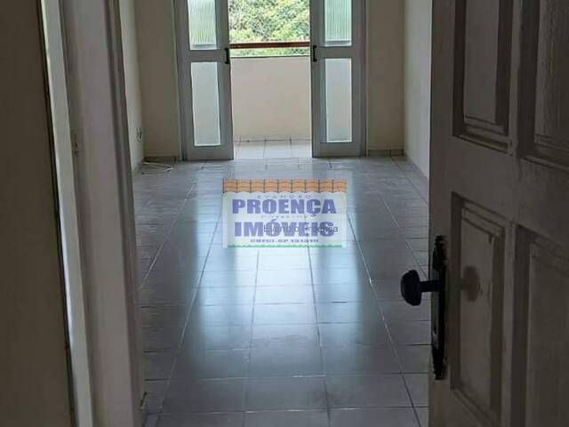 #217 - Apartamento para Venda em Guaratinguetá - SP