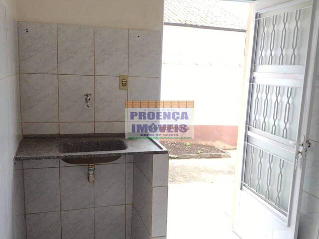 #212 - Casa para Locação em Guaratinguetá - SP - 3